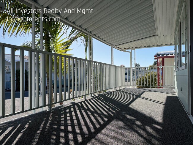 Building Photo - 200 N El Camino Real