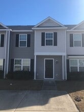 Building Photo - 4 Bearing Cir