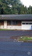 Building Photo - 305 SE 157th Ave
