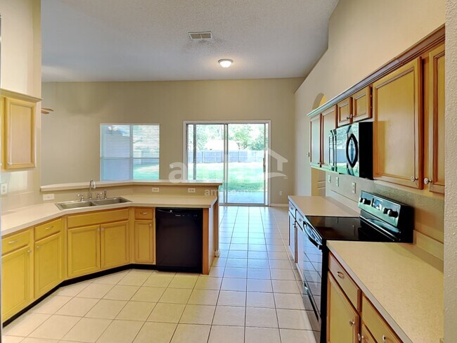 Building Photo - 10387 Meadow Point Dr