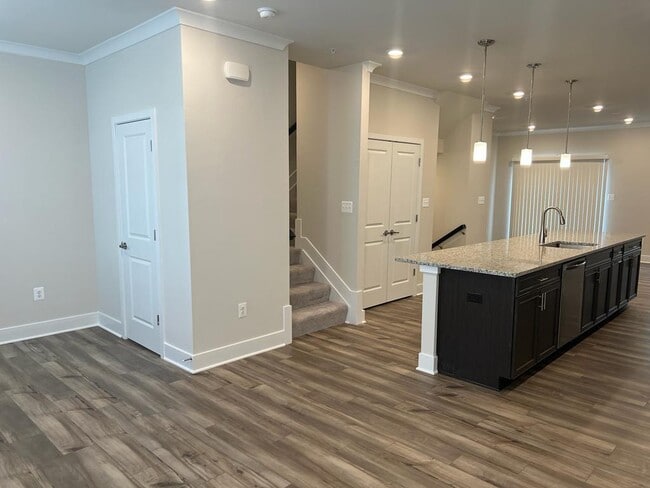 Building Photo - 1435 Clingmans Dome Dr