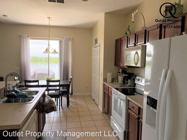 Building Photo - 3 br, 2.5 bath House - 6106 Chapledale Drive