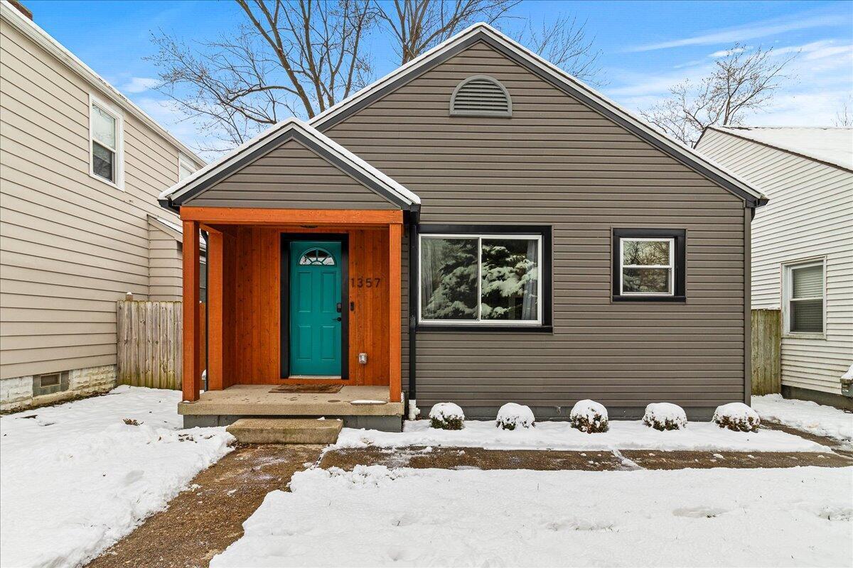 Primary Photo - 1357 Genessee Ave