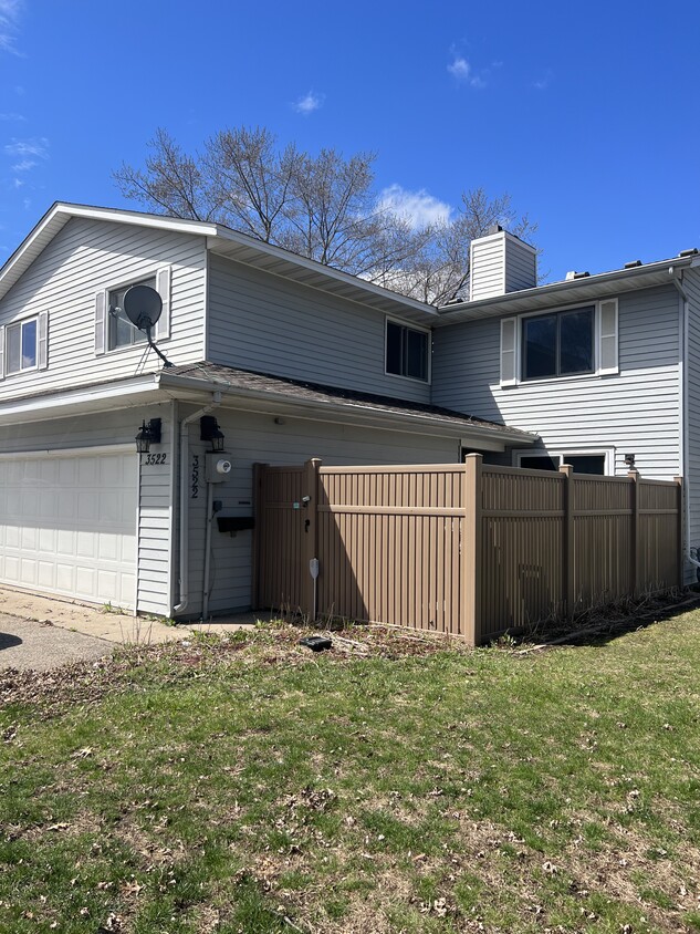 Building Photo - 3522 Cloman Way