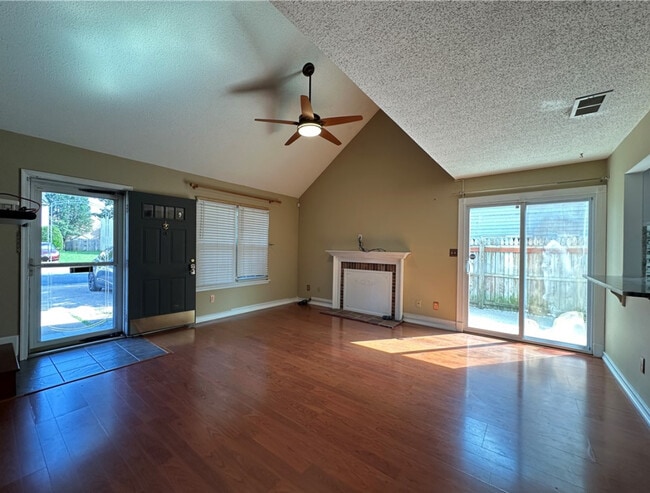 Foto del edificio - 3990 Roebling Ln