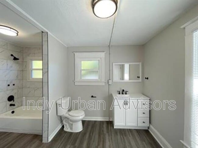 Foto del edificio - 1525 N Olney St