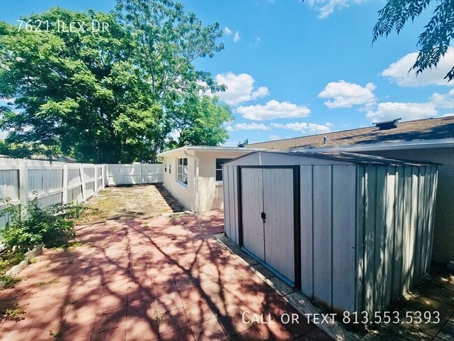 Building Photo - 7621 Ilex Dr