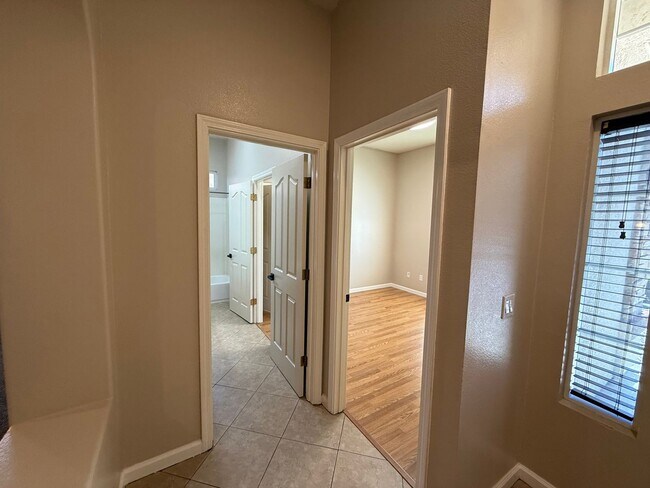 Foto del edificio - 4-bedroom single story in Sylvan School District!
