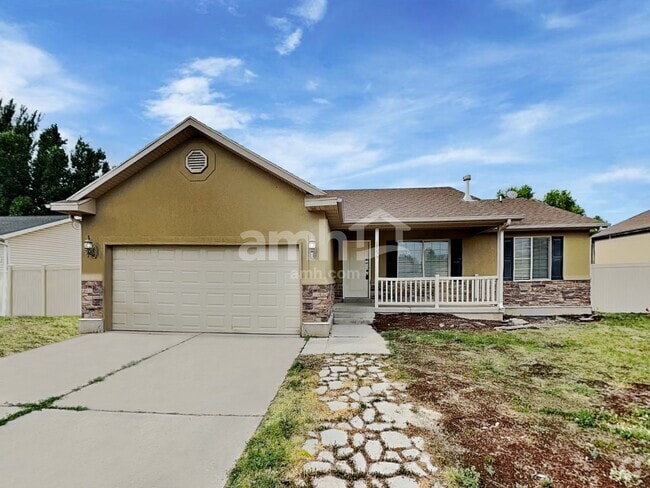Building Photo - 2095 E Shadow Dr