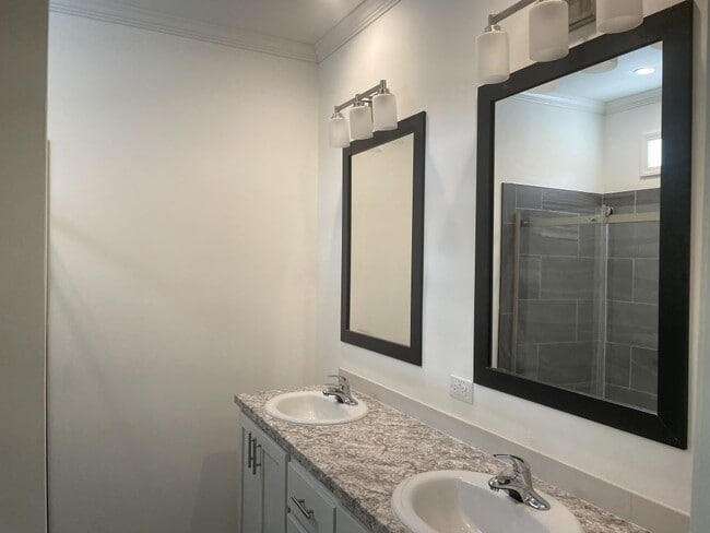 Foto del edificio - 7436 44th Terrace N