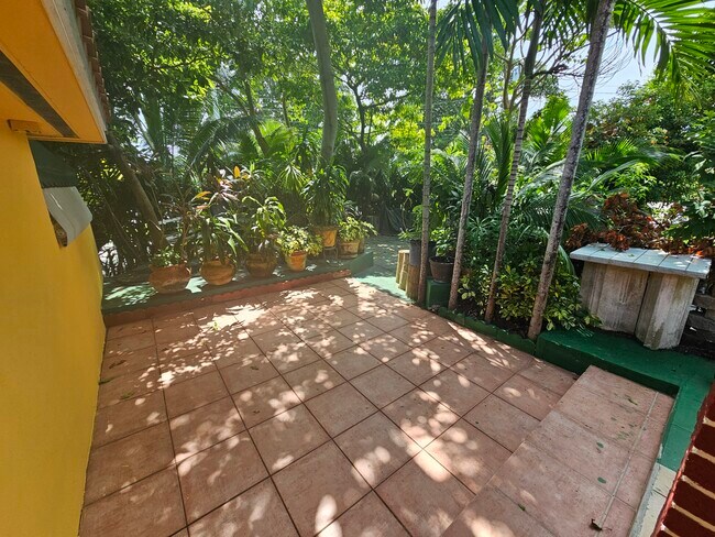 Foto del edificio - 1401 SW 76th Ct