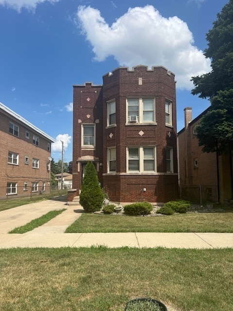 Building Photo - 9735 S Michigan Ave