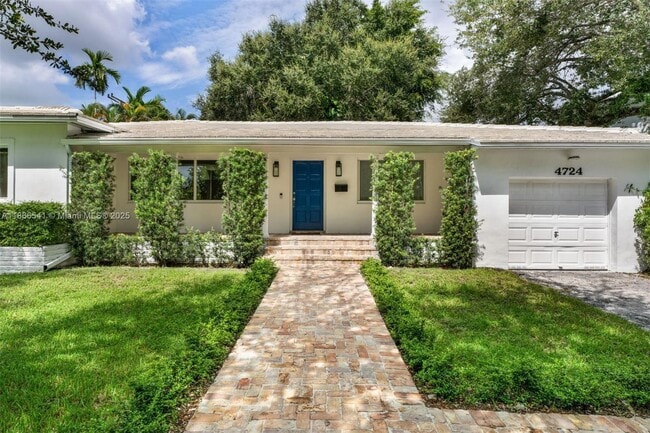 Building Photo - 4724 Orduna Dr