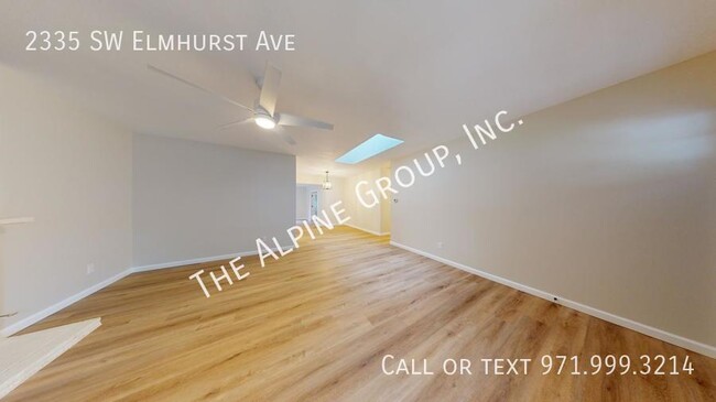 Building Photo - 2335 SW Elmhurst Ave
