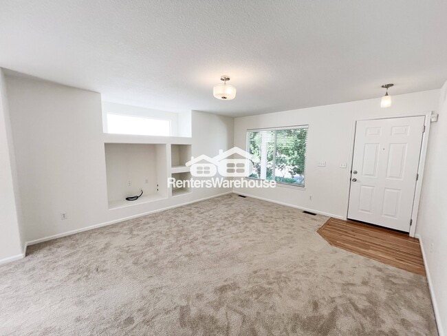 Building Photo - 4504 E Lyndenwood Cir