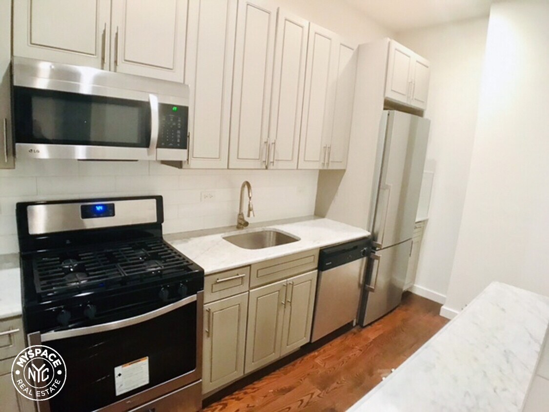 Foto principal - 410 Eastern Pkwy