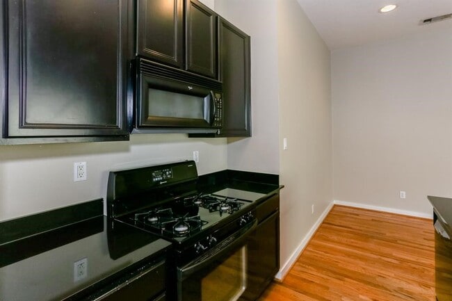 Foto del edificio - 4030 Center St