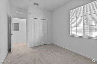 Building Photo - 5807 Double Eagle Cir