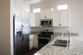 Building Photo - 1932 Starburst Ridge Ct