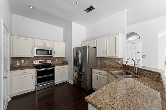 Foto del edificio - 919 Kim Ln