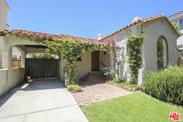 Primary Photo - 459 S Almont Dr