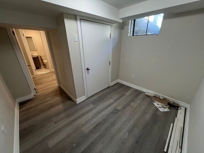 Building Photo - 18 Gilroy Dr
