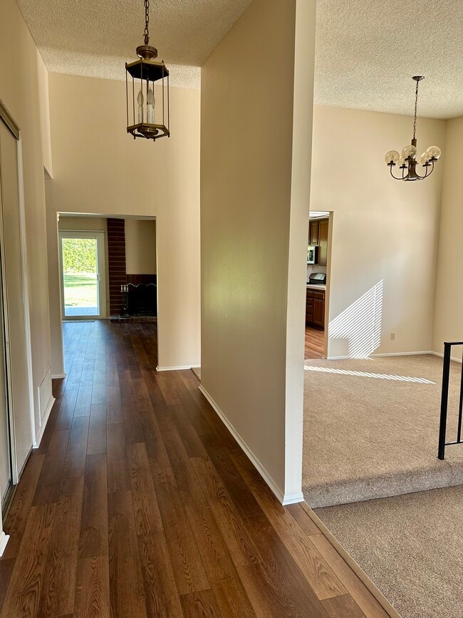 Building Photo - 1384 Naples Ct