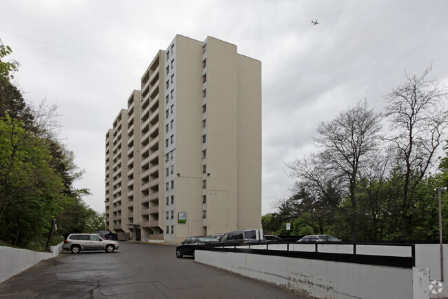 Primary Photo - Buckingham House