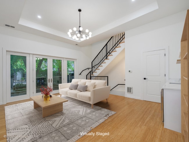 Photo - 842 N Wolcott Ave Apartment