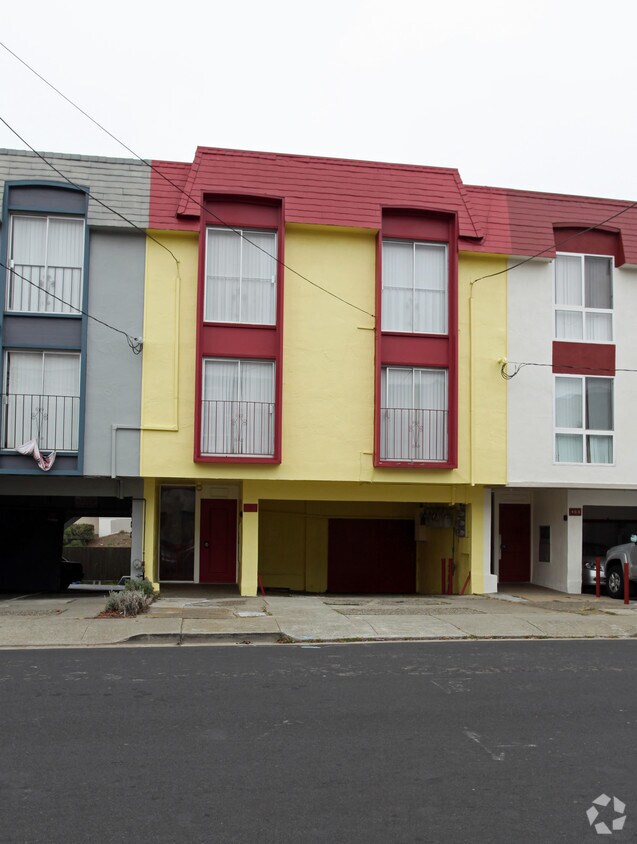 Primary Photo - 474 90th St