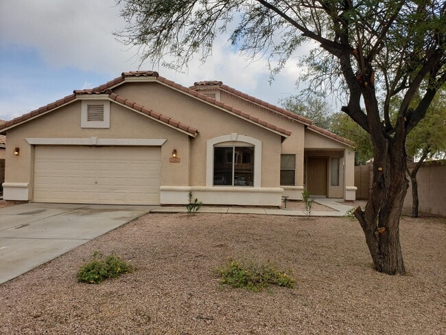 Building Photo - 1583 S Western Skies Dr