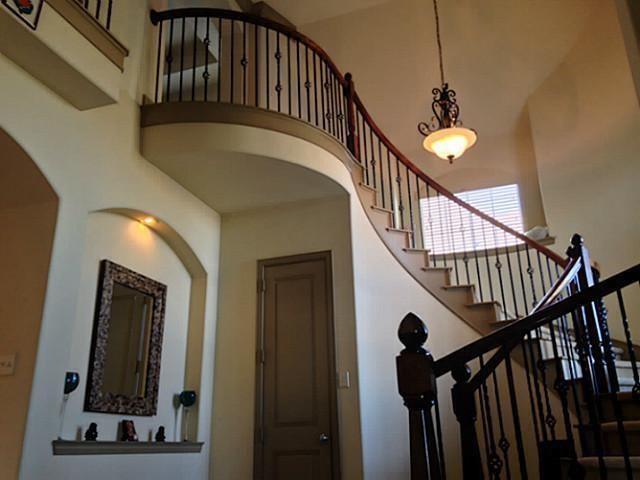 Foto del edificio - 2111 Spicewood Dr