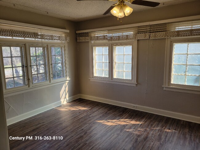 Foto del edificio - 3419 Edgemont St