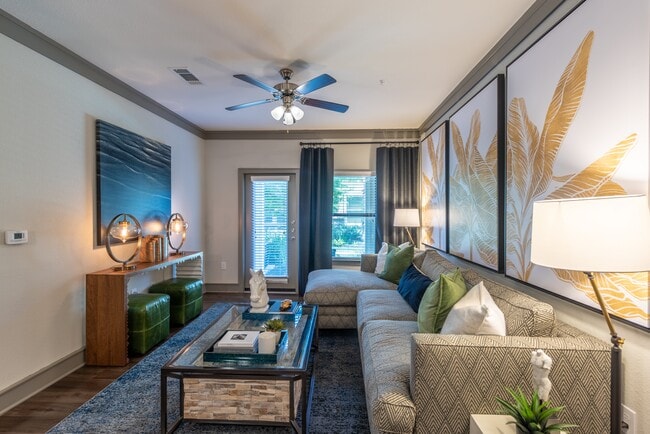 Building Photo - Marquis Seven Lakes