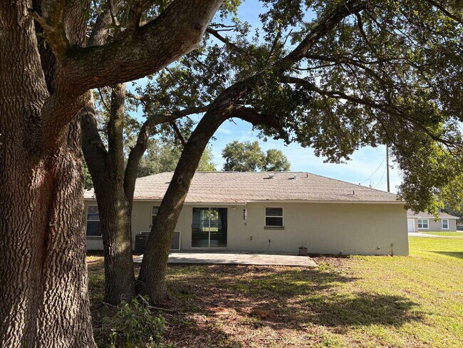 Foto del edificio - Charming Rental Home in Northwest Ocala – Comfort, Convenience & Value!
