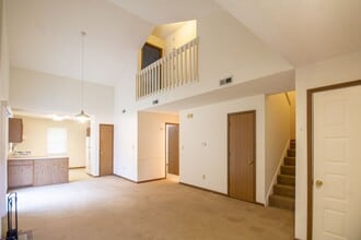 Building Photo - 4005 Danbury Ct