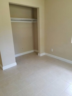 Building Photo - Renovated 1 Bed Apartment