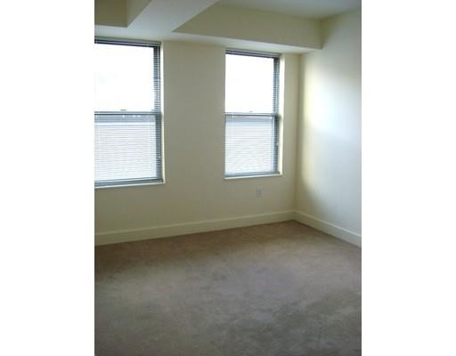 Foto del edificio - 90 Broadway Ct