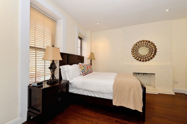 Foto del edificio - 248 E 83rd St