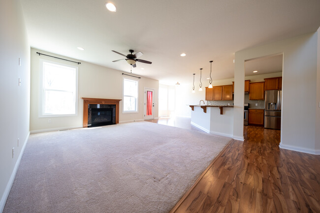 Foto del edificio - 5007 Merrimac Ln N
