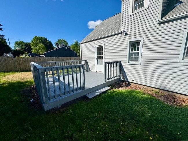 Building Photo - 17 Westview St