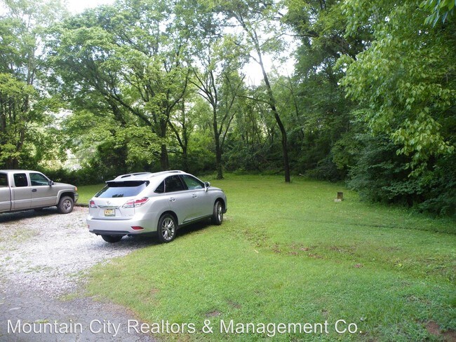 Foto del edificio - 1 br, 1 bath House - 21963 River Canyon Rd
