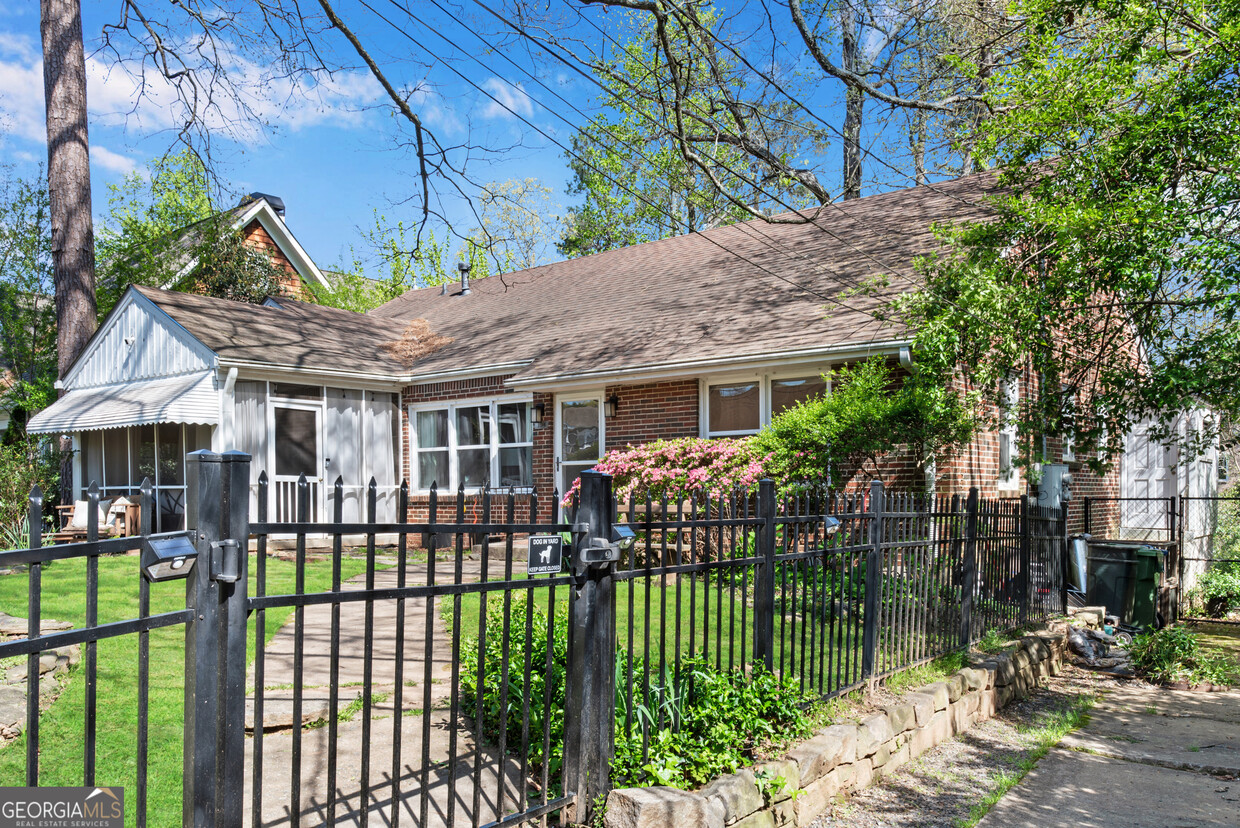 Foto principal - 1194 Spring Valley Ln NE
