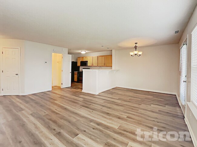 Foto del edificio - 4525 Connaught Dr E