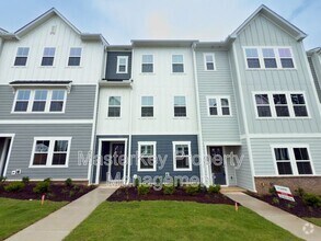 Building Photo - 804 Hillfarm Dr