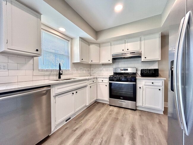 Foto del edificio - 818 Delray Ave SE