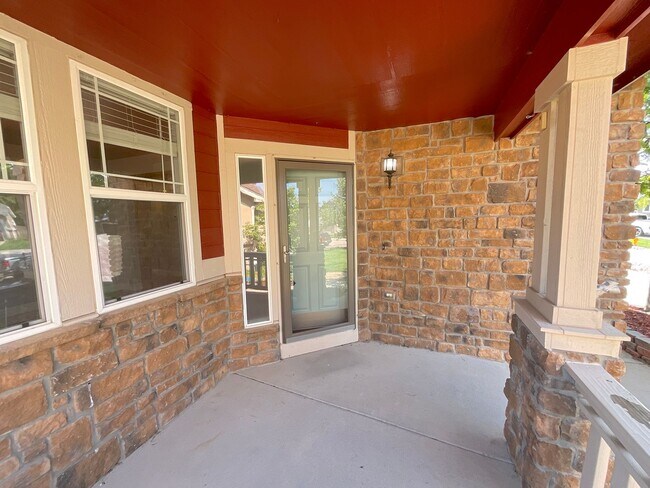 Building Photo - 6 Bedroom Home Available Near North Gate B...