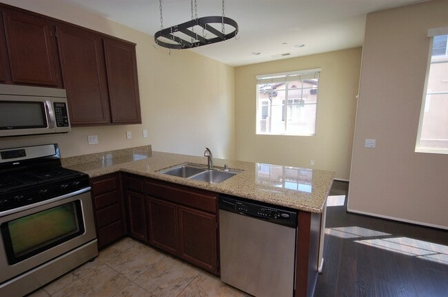 Building Photo - Tri-level Riverwalk Townhouse in Santee