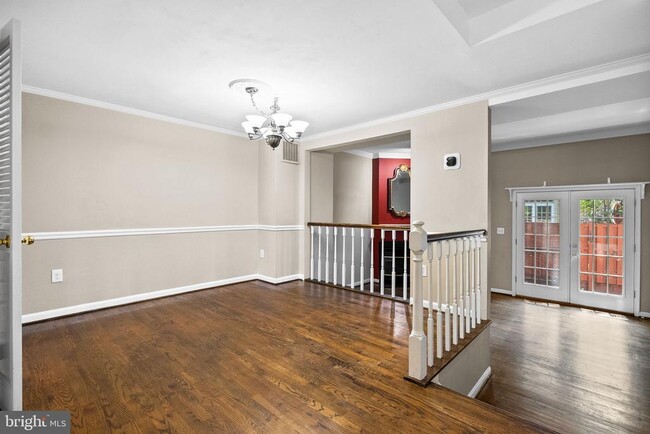 Building Photo - 804 Gibbon St