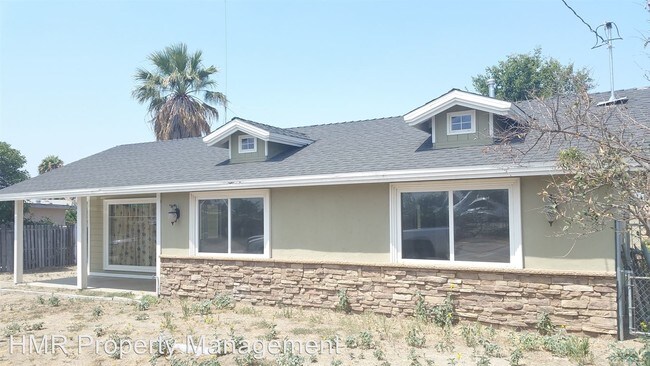 Building Photo - 3 br, 1 bath House - 9820 Hemlock Ave